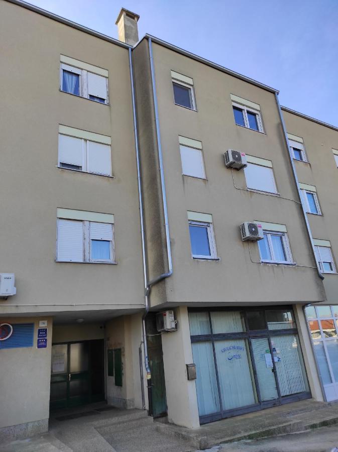 Apartment Dorrea Пула Экстерьер фото